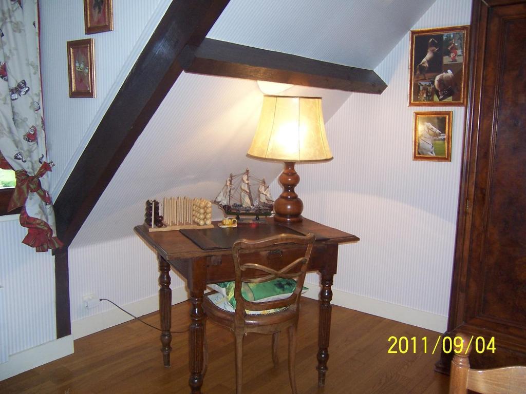 Aux Marguerites Villa Sainte-Genevieve-les-Gasny Oda fotoğraf